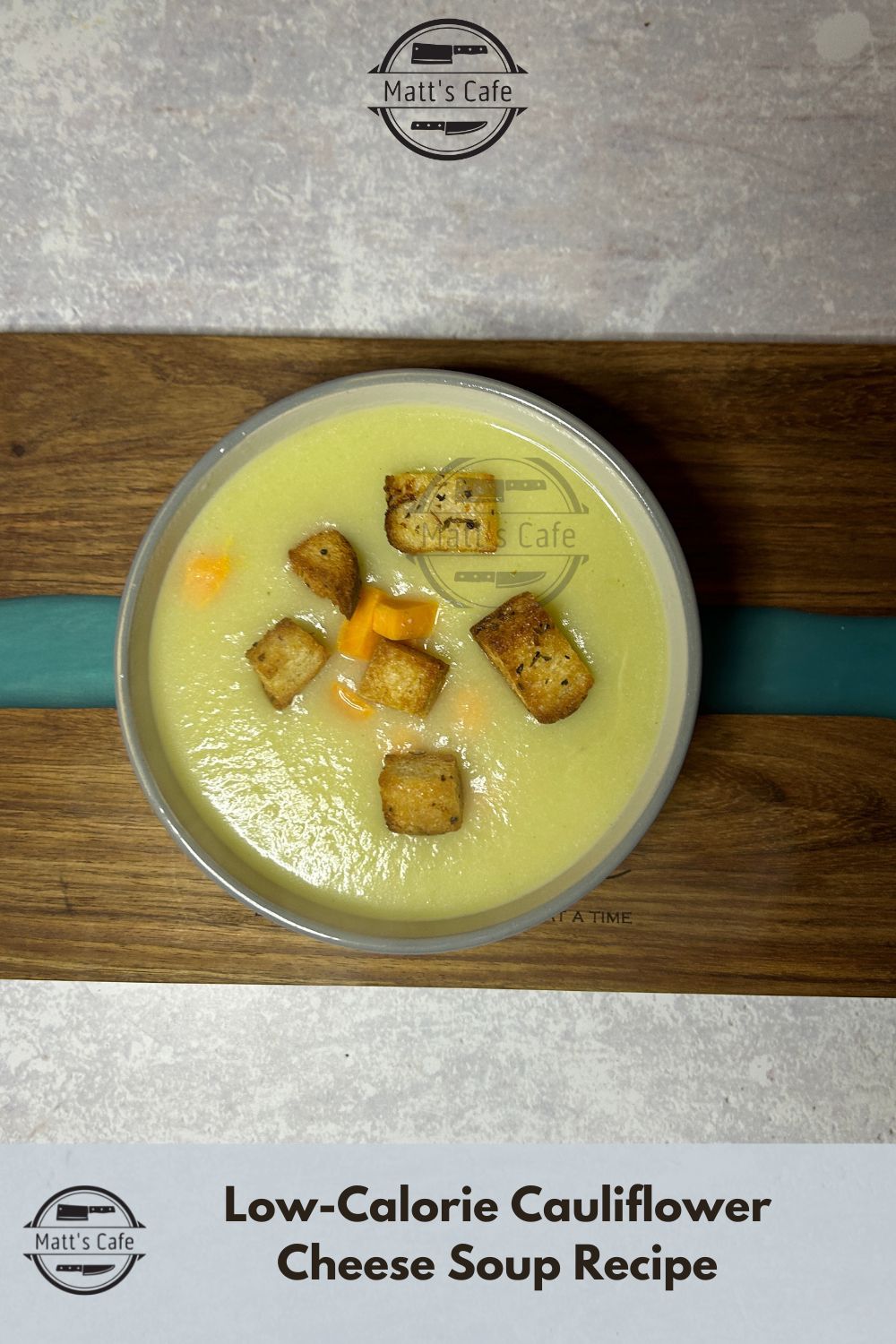 Low-Calorie cauliflower soup recipe